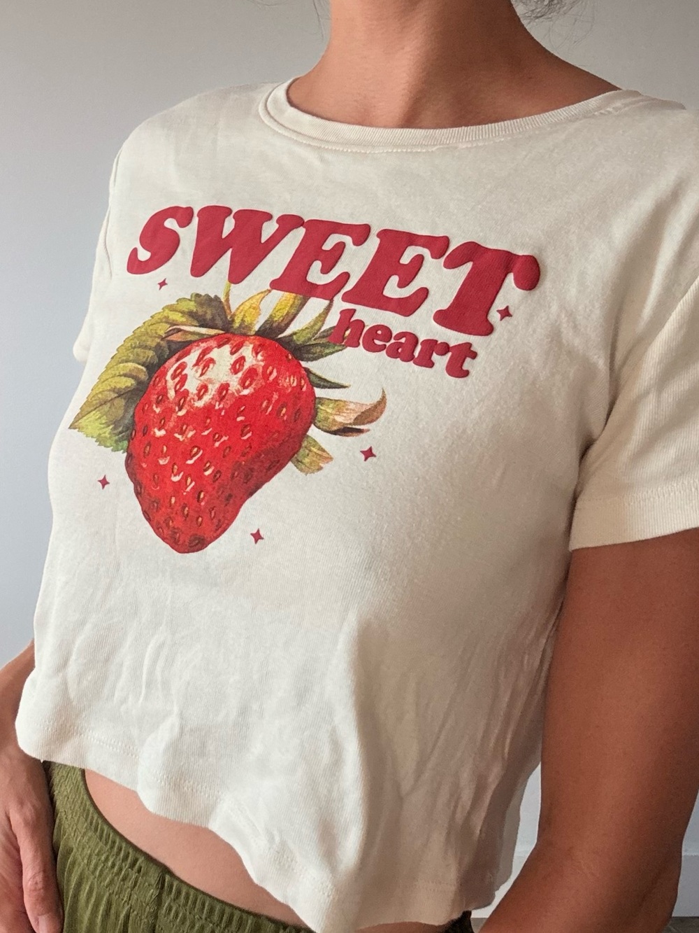 Sweetheart Strawberry Cropped Tee - Cream with Red Graphic